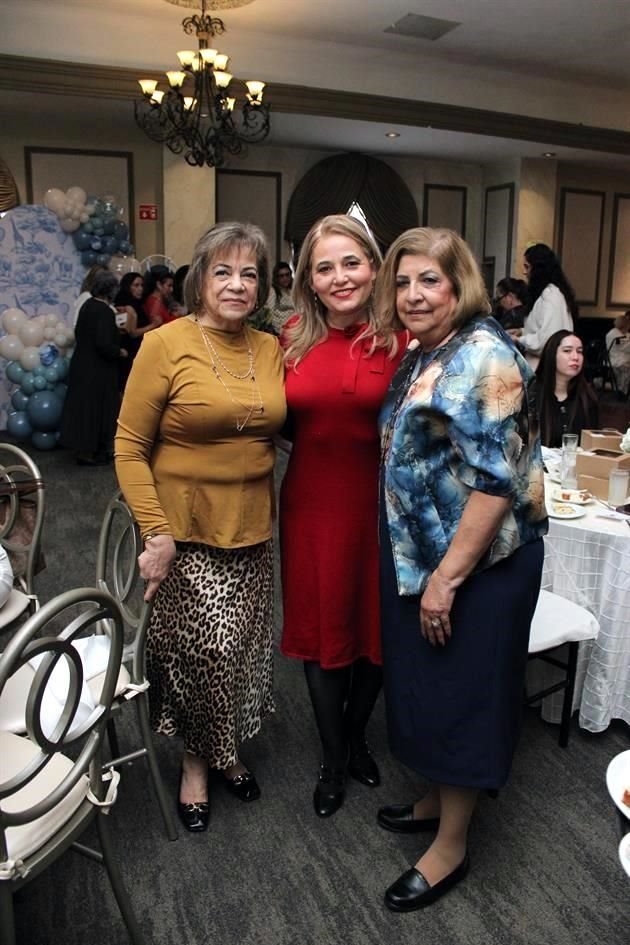 Argelia Sandoval de Luis, Samantha Luis de Santos y Rosa María Luis Cantú
