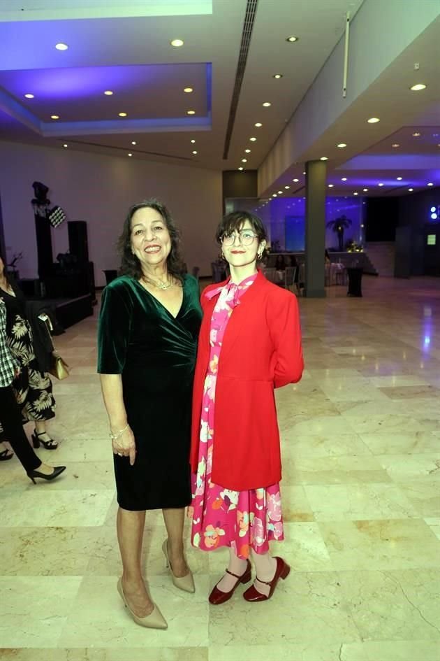 Thelma Guzmán y Thelma Gutiérrez