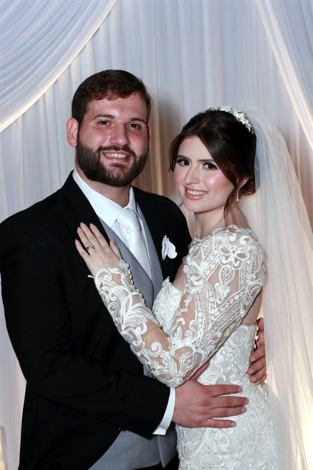 Patricio Martínez Jezzini y Liliana Celedón Cabriales