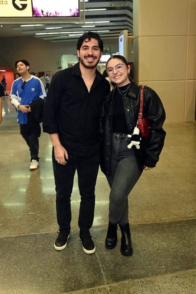 Jaime López y Abigail Arrambide