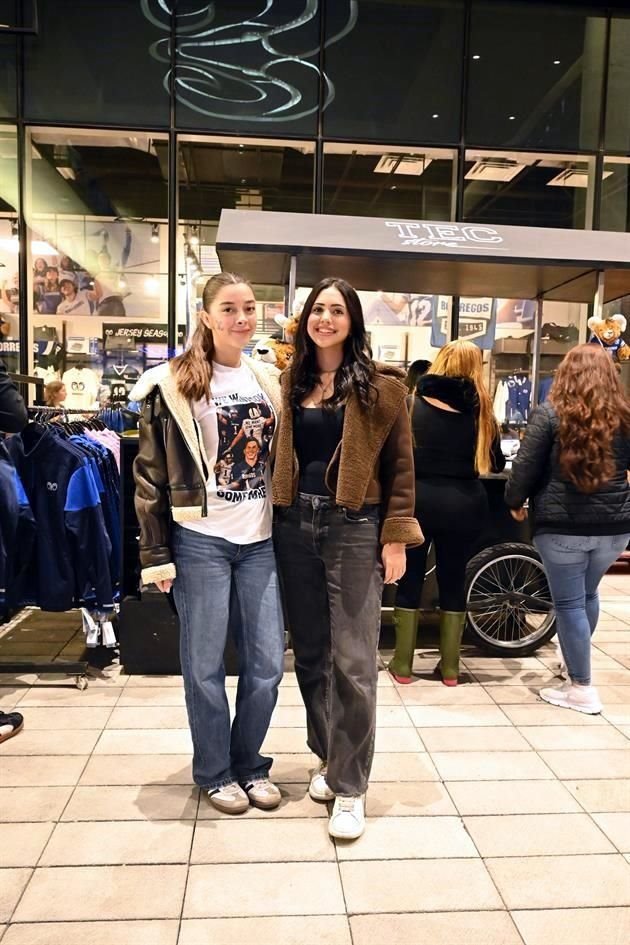 Michelle Becerra y Samantha Rosas