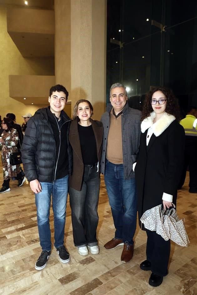 David Martínez, Yolanda Rodríguez, Everardo Martínez y Liliana Martínez
