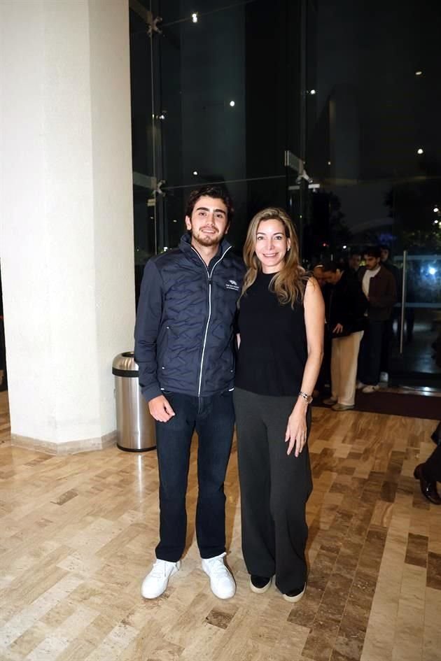 Ismael Gómez y Mágala Martínez de Gómez