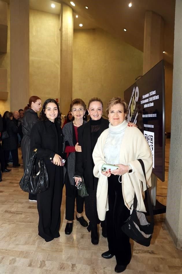 Jimena Ayala, María Elena Cantú de Ayala, Elsa Licon y María Elena Licón