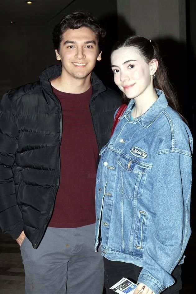 Eduardo Vela y Rebeca Beltrán