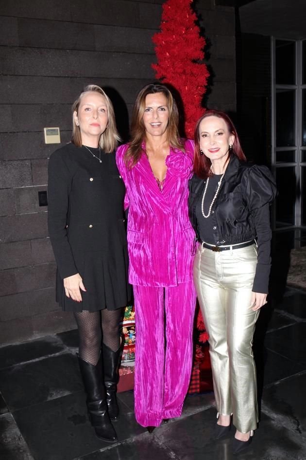 Adriana Zavala, Rosa María Oliver y Mónica Gracia