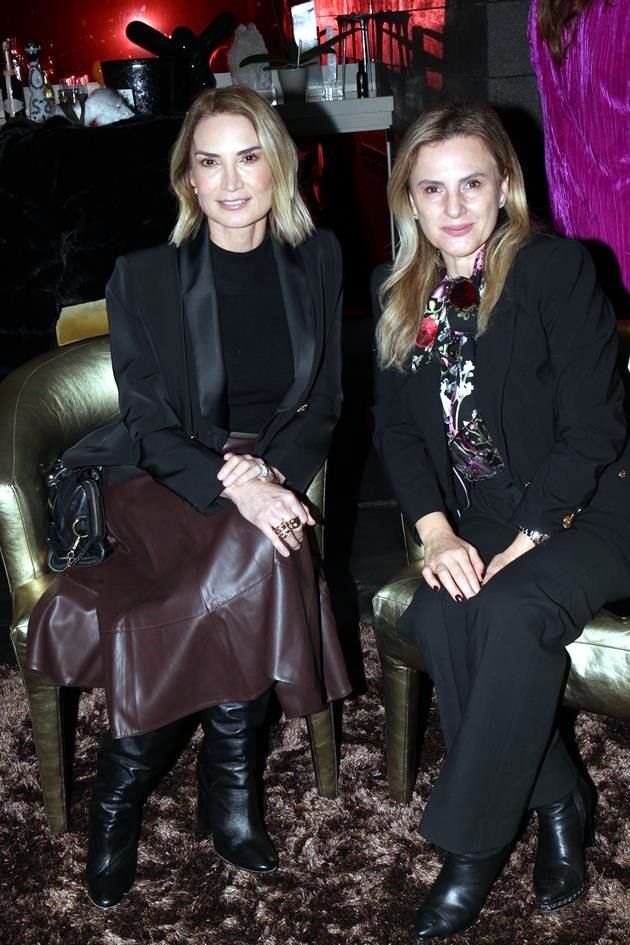 Dany Nuño y Gaby de Graciada