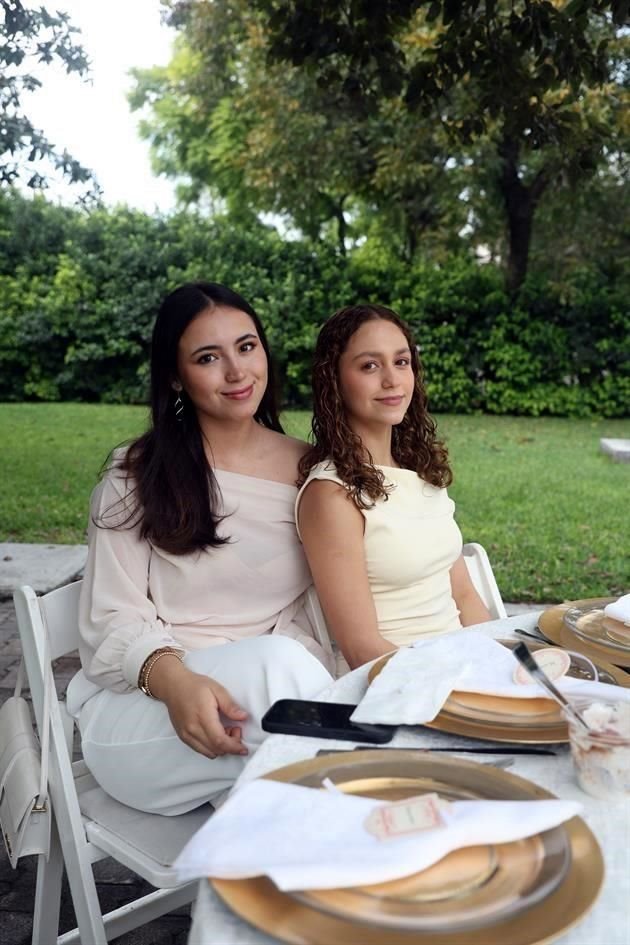 Miranda Rodríguez y Melissa Dávalos