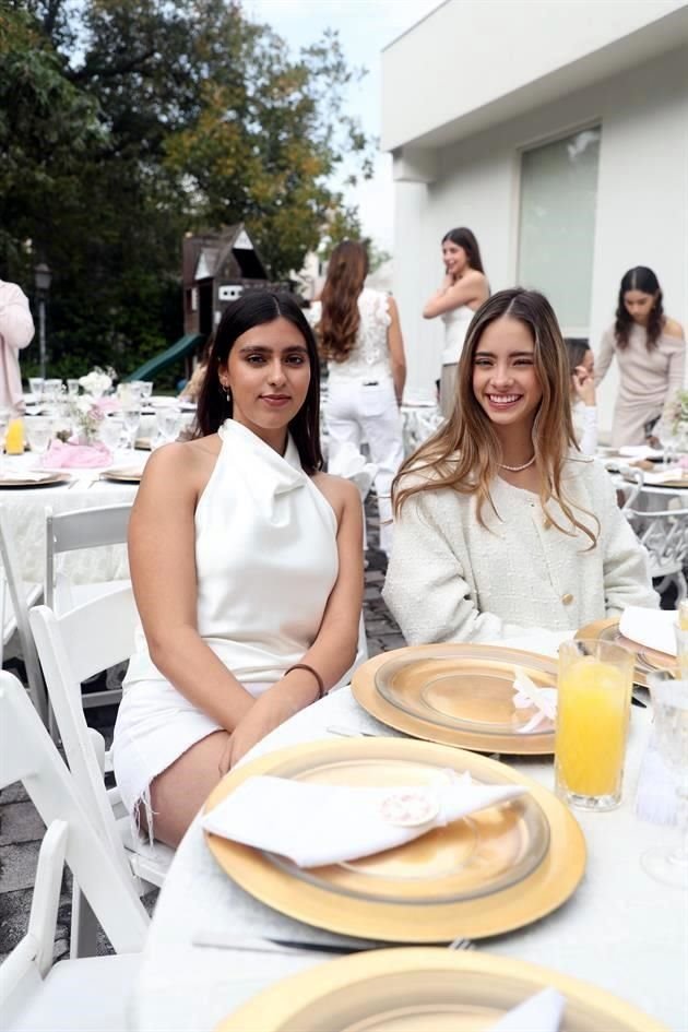 María Paula Recio y Camila Díaz