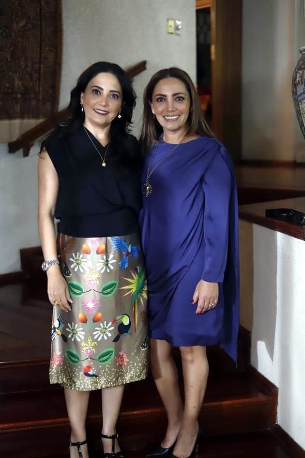 Cecilia González y Cristy de Salido