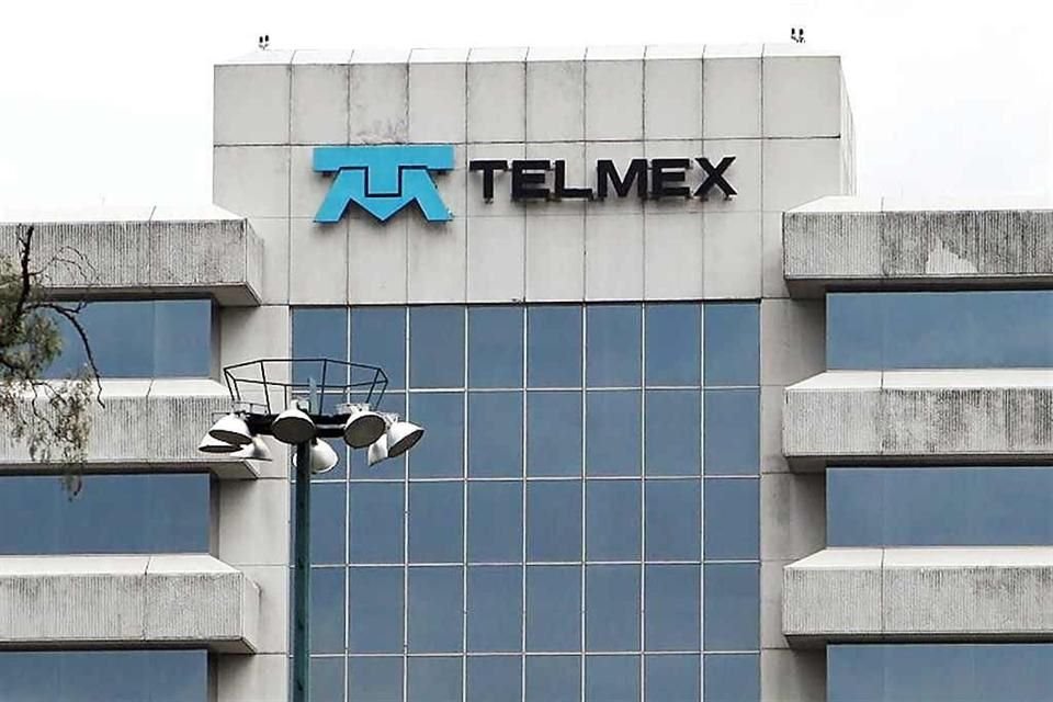 La Agencia Digital de Innovación Pública reveló que el Gobierno de la capital renovó el contrato a Telmex, nuevamente por asignación directa.