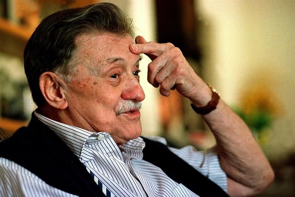 Benedetti nació el 14 de septiembre de 1920 en Paso de los Toros, Uruguay.