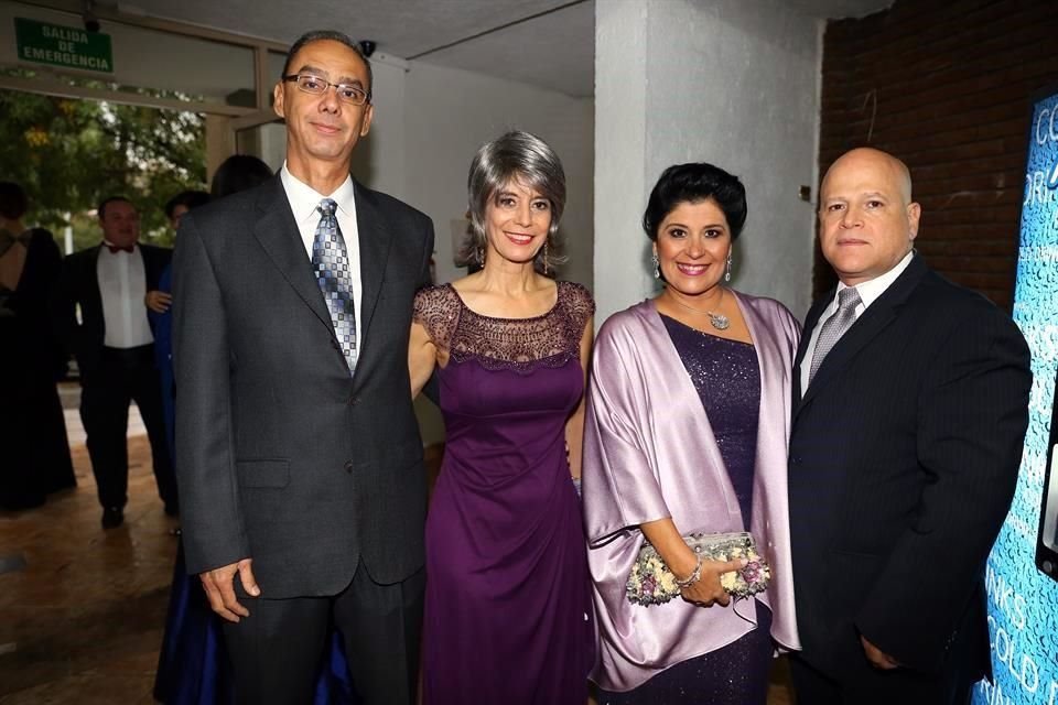 Carlos Rubio, Beatriz Paredes de Rubio, Hilda de Paredes y Evaristo Paredes