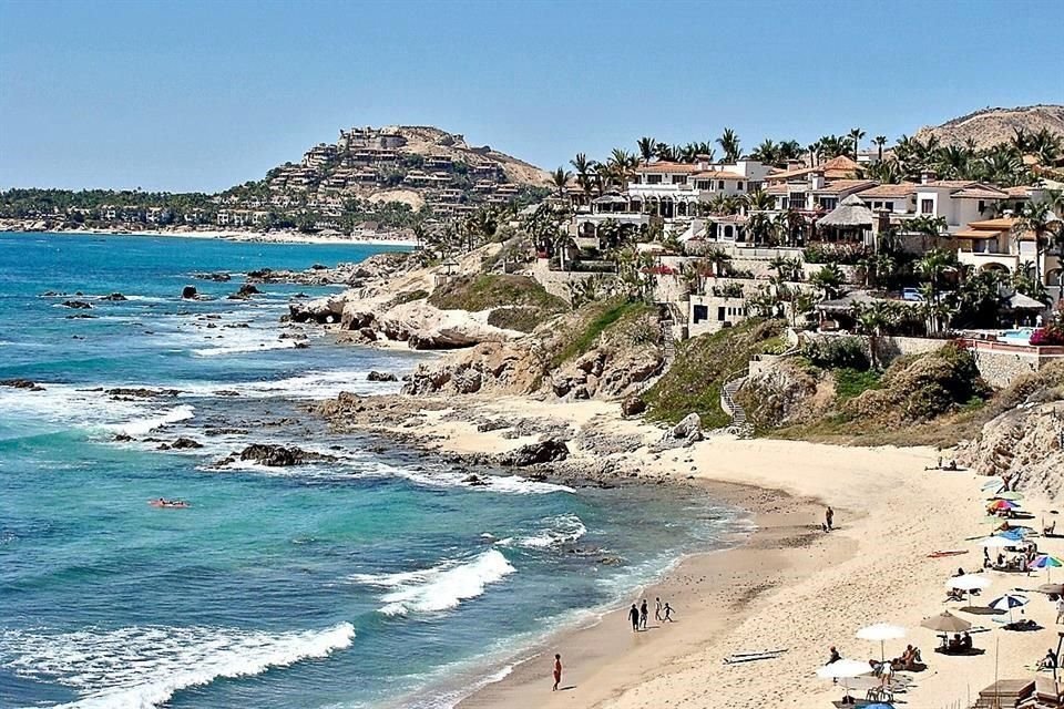 Para captar más turistas, Los Cabos elevará su conectividad aérea.