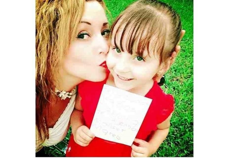 CUMPLEAÑOS FELIZ<br>Emma González presumió a su sobrina luego de que le escribiera un mensaje por su cumpleaños.