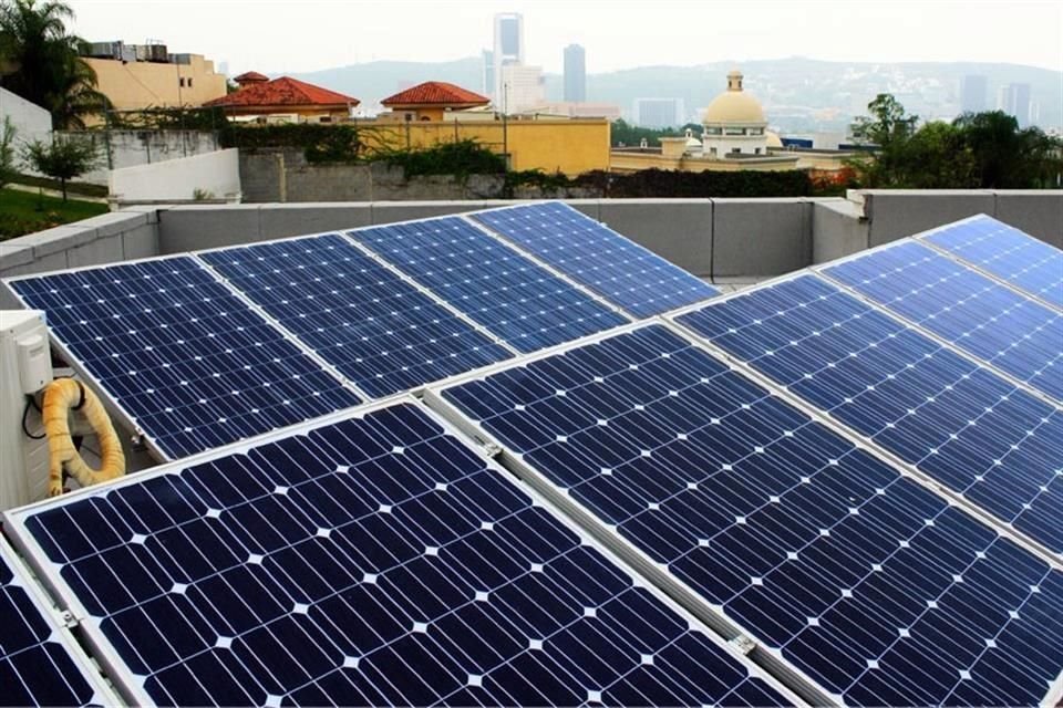 Señalan que con los crecientes costos de la electricidad cada vez es más rentable optar por energías renovables, como la eólica y la fotovoltaica.