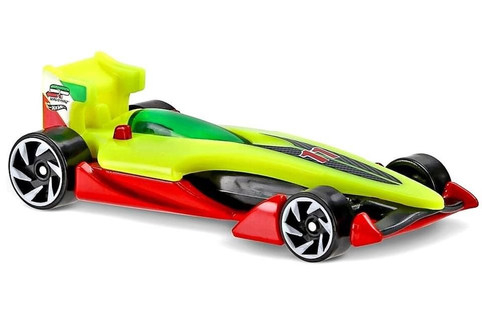 Los colores, la forma de la cabina y la inspiración en el diseño de un auto de carreras fueron los detalles que 'Checo' aportó al Speedy Pérez.