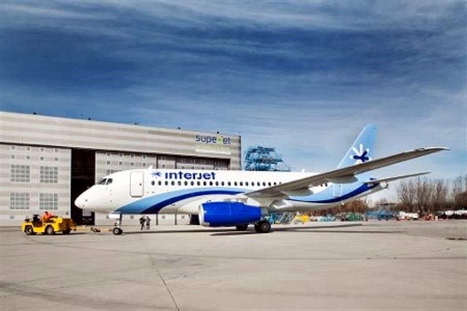 El diario ruso dijo que Interjet busca vender los aviones por 16 o 17 millones de dólares por unidad.