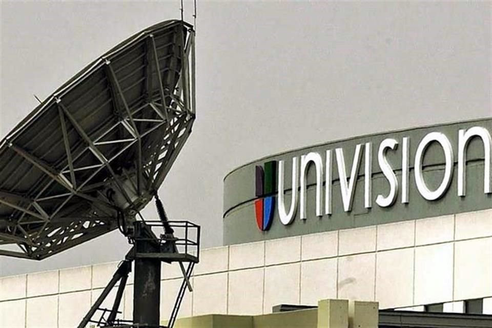 Univisión es el mayor proveedor de contenido de radio y televisión en español en Estados Unidos, según su sitio web.