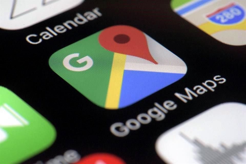 Google recopila datos de aplicaciones habilitadas para la ubicación, como Google Maps.