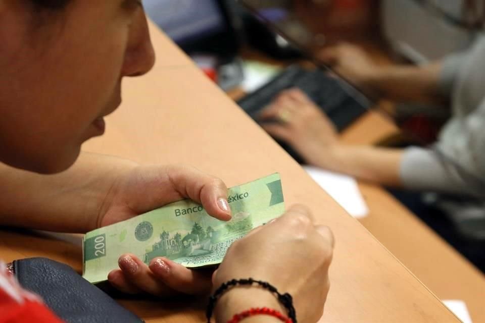 El salario mínimo general pasará de 102.68 a 123.22 pesos.