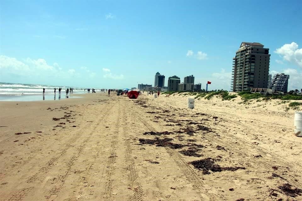 Para evitar propagación del covid-19 durante Spring Break, el funcionario llamó a evitar viajes no esenciales.