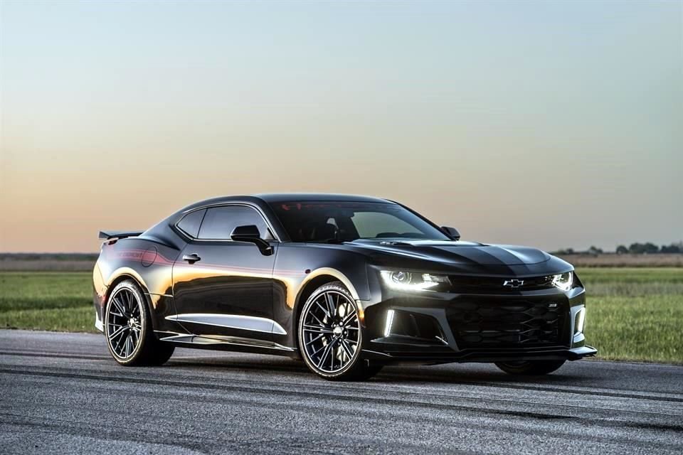 Ofrece con transmisión manual de 6 velocidades o automática de 10.