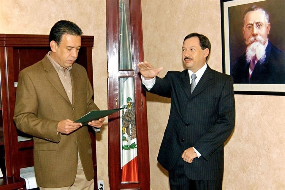 El actual titular de la Procuraduría General de Justicia del Estado, y Secretario de Gobierno en gestión de Moreira, Homero Ramos Gloria, fue quien lo exoneró.