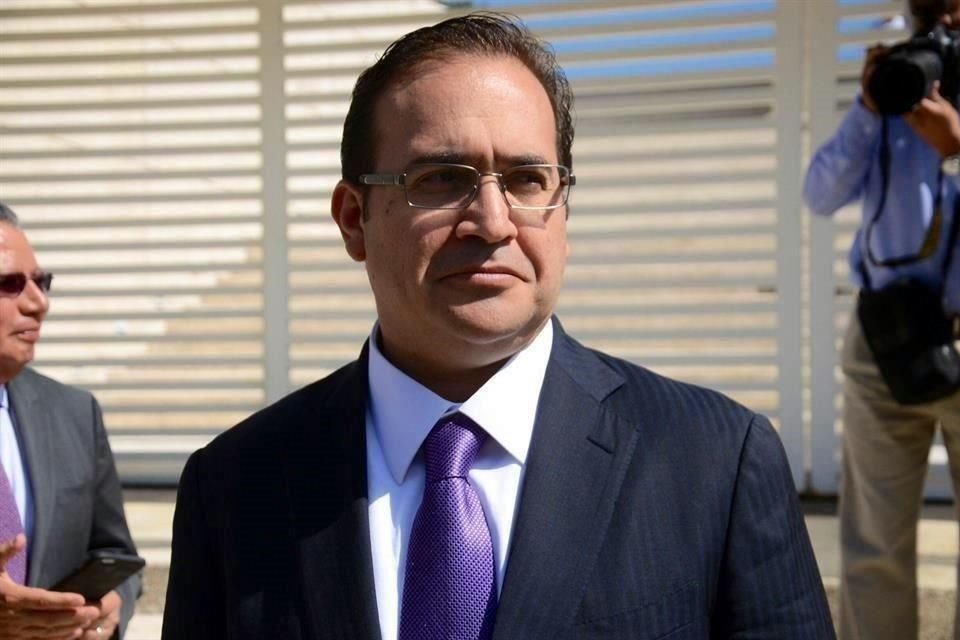 Por medio de Nava Soria, Javier Duarte otorgó contratos millonarios a empresas fantasmas.