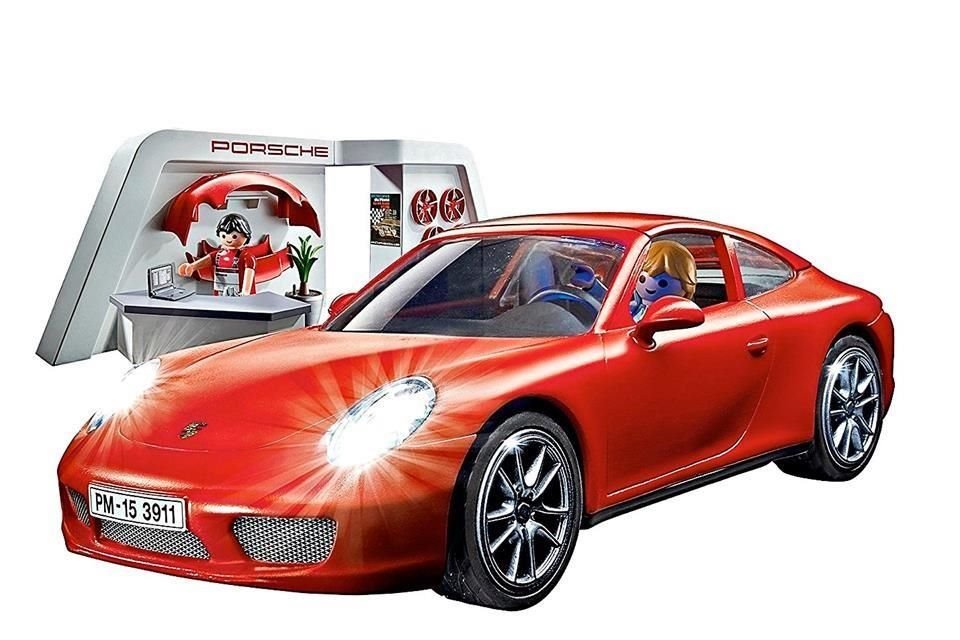 El Porsche 911 Carrera puede personalizarse con un faldón o alerón. 