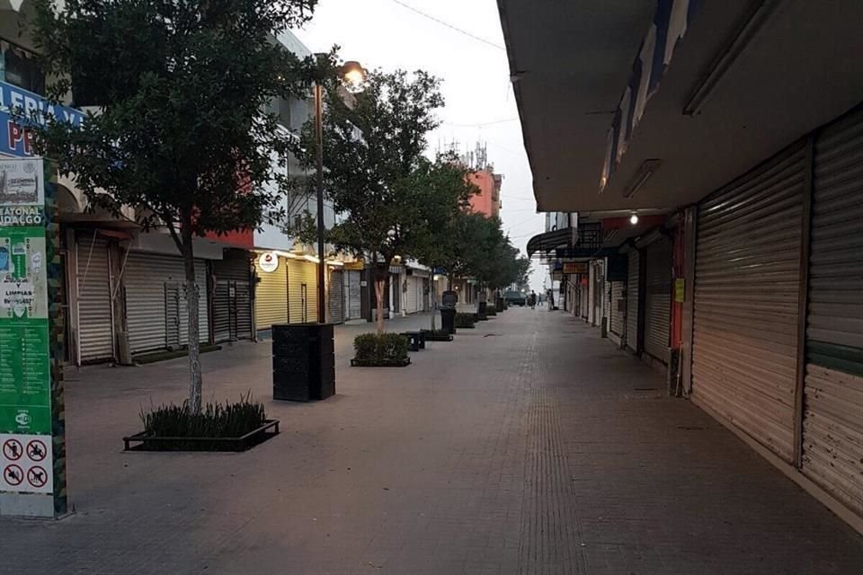 La ola de violencia provocó que comercios cerraran sus puertas antes de lo previsto y algunas rutas urbanas dejaran de circular y se reportara ausentismo escolar y laboral.