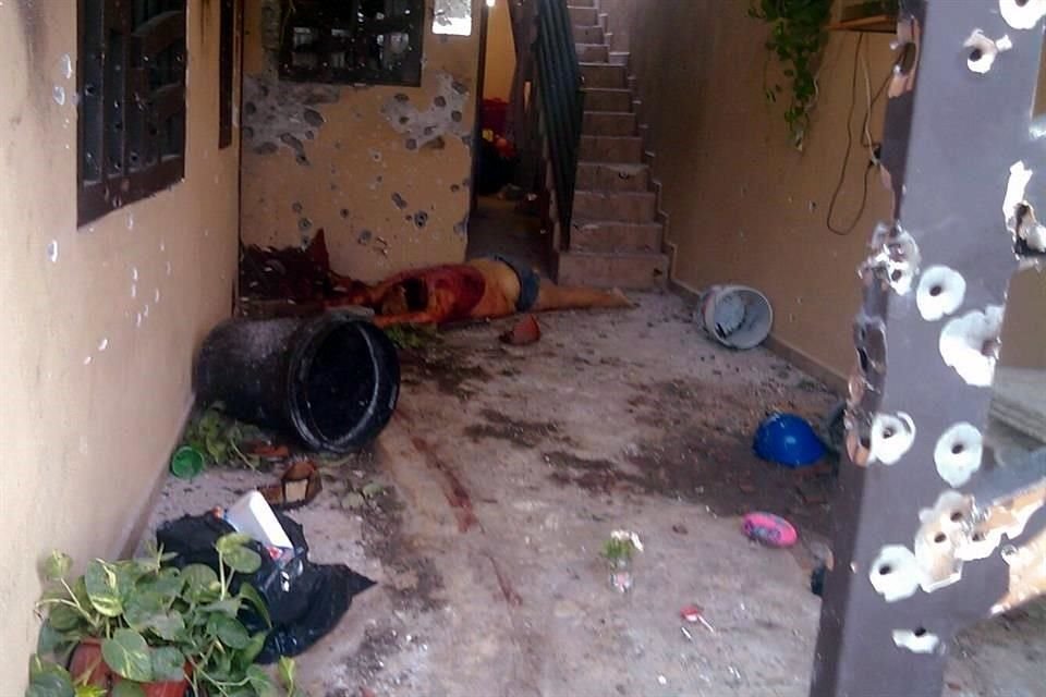 Entre los fallecidos está una mujer que fue rafagueada por delincuentes en su casa.