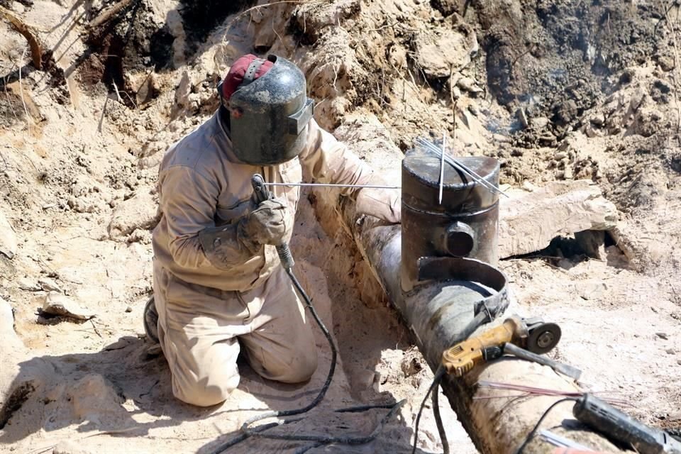 El número de tomas clandestinas en Sinaloa cayó de 109 'piquetes' en febrero a 48 en marzo y a 36 en abril, según datos publicados por Pemex. 