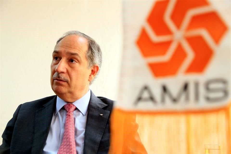 Arias Jiménez, director general de la AMIS, expresó que la mayor variación se dio en Salud Colectivo, que creció 62.27 por ciento.