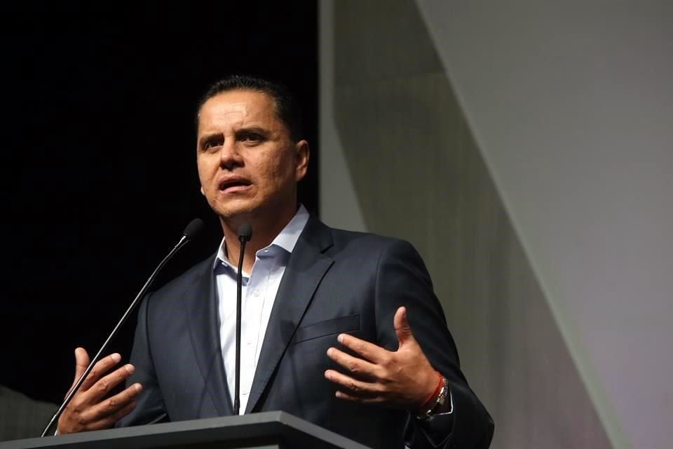 El Gobernador Sandoval señaló primero que sólo las enviaron a pastar a Nayarit por las sequías en Chihuahua y después declaró que las pagó conforme a la ley y que consideraba la venta de becerros.