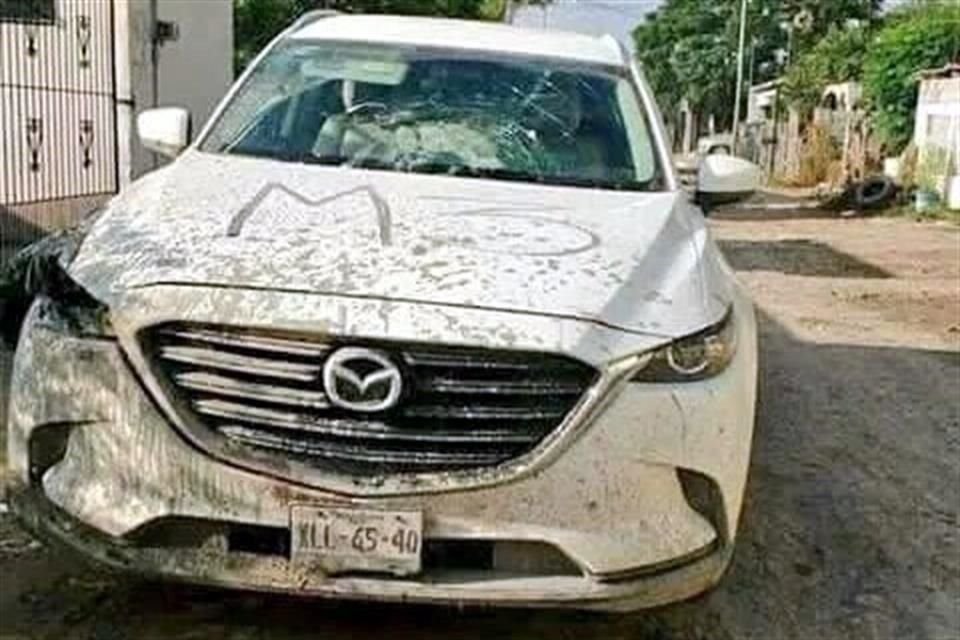 En redes sociales captaron una camioneta con la marca M42, un grupo criminal local.