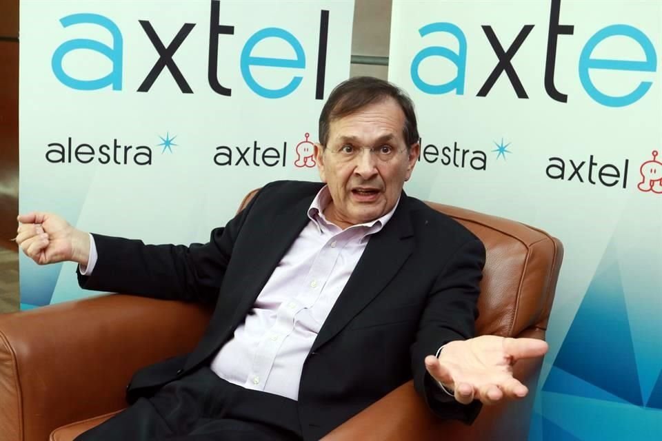 Rolando Zubirán, director general de Axtel.