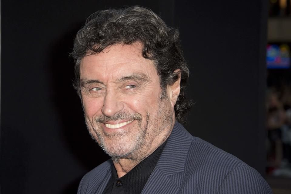 El actor, de 74 años, interpretará al padre adoptivo de Hellboy, el profesor Trevor Broom.