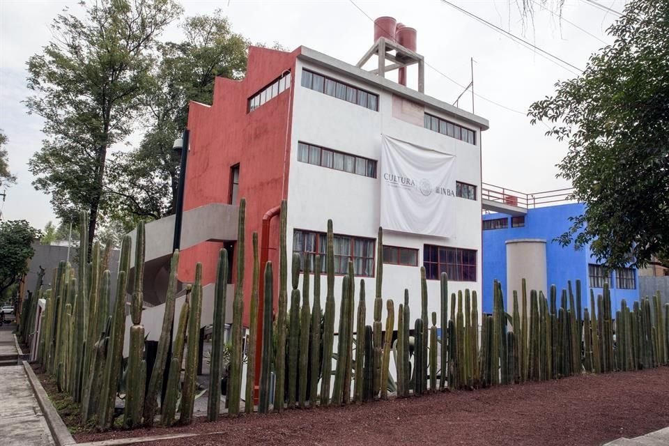 La firma de Juan O'Gorman fue develada ayer en  el Museo Casa Estudio Diego Rivera y Frida Kahlo en la zona de San Ángel.