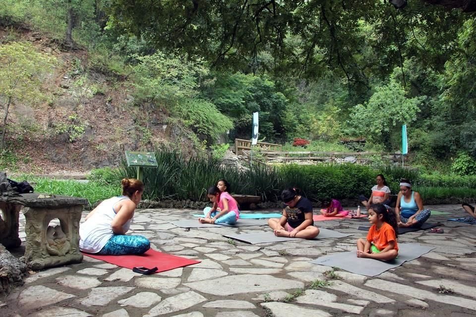 El parque no sólo es un sitio de esparcimiento y ejercicio, sino también un espacio dedicado a la conservación ambiental.