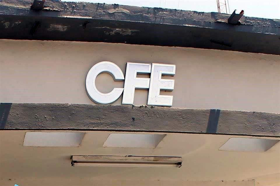 Los gastos financieros de la CFE alcanzaron 10 mil 617 millones de pesos en el trimestre.