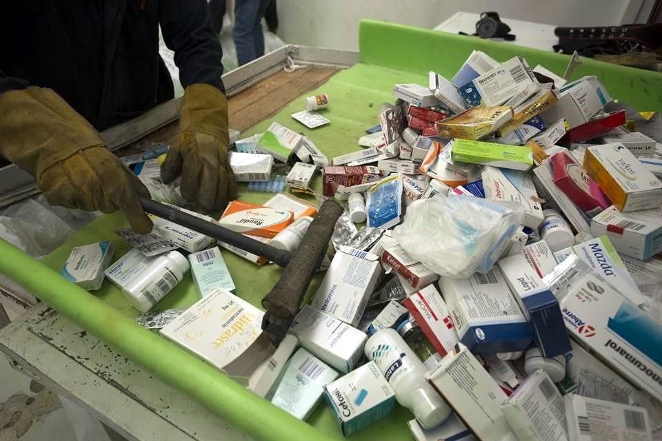 Los medicamentos falsificados suelen producirse en malas condiciones y sin la higiene adecuada.