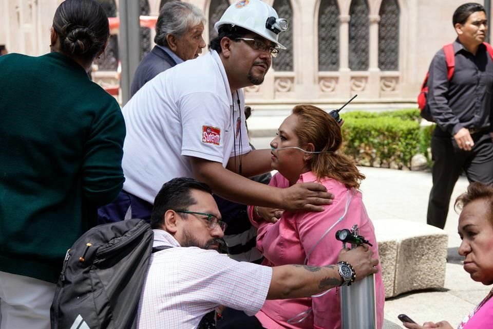 Personas fueron atendidas al sufrir crisis de histeria.