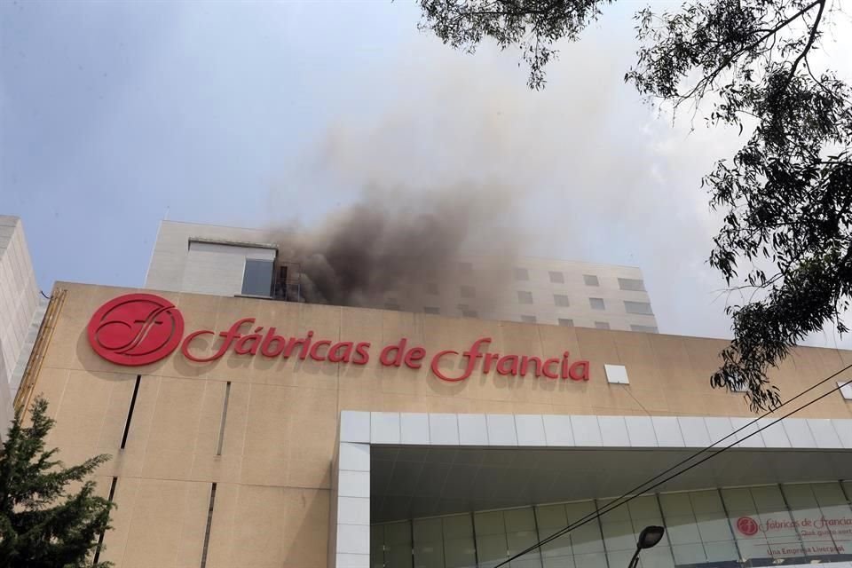 Incluso algunas cadenas comerciales registraron incendios en sus sucursales.