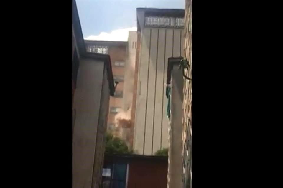 El 19 de septiembre, los edificios en el cruce de Doctor Navarro y Doctor lucio se mecieron. 