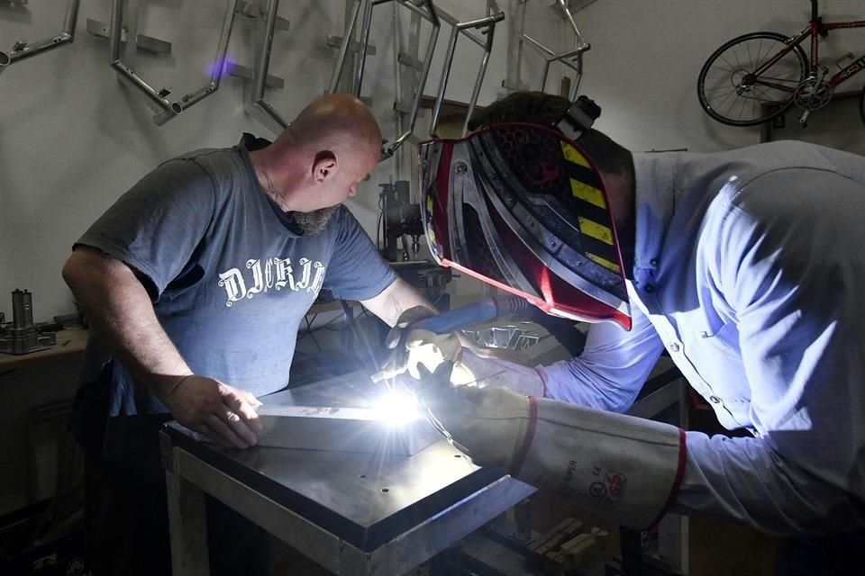 La actividad manufacturera de Estados Unidos tuvo su menor ritmo de crecimiento desde el 2009.