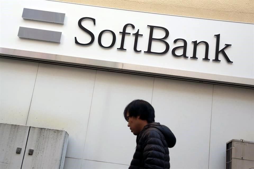 Algunas de las inversiones de SoftBank incluyen la startup de entrega con sede en Colombia Rappi y la fintech de pagos mexicana Clip.