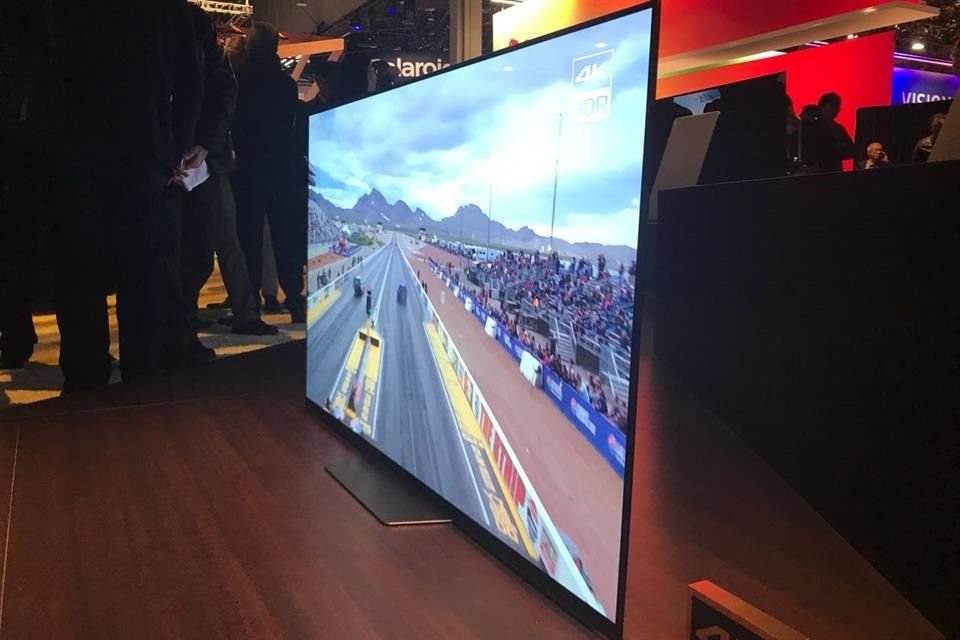 La nipona también mostró las pantallas 4K OLED BRAVIA A8F Series con el nuevo procesador X1 Ultimate.