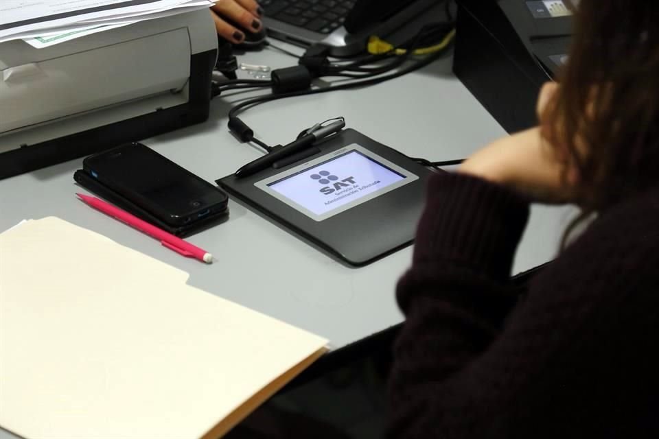 El Servicio de Administración Tributaria implementó el buzón tributario en el 2014.