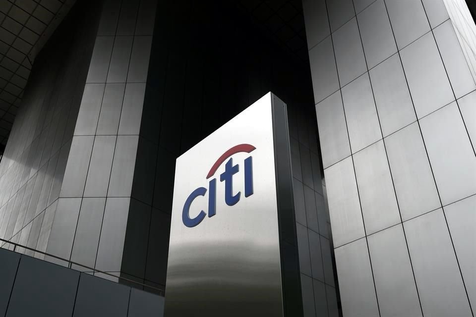La SEC menciona que Citibanamex tuvo un control contable interno deficiente sobre el programa de factoraje que utilizó Oceanografía para obtener el crédito.